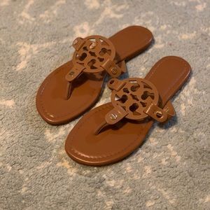 Tan/brown sandals size 8, never worn